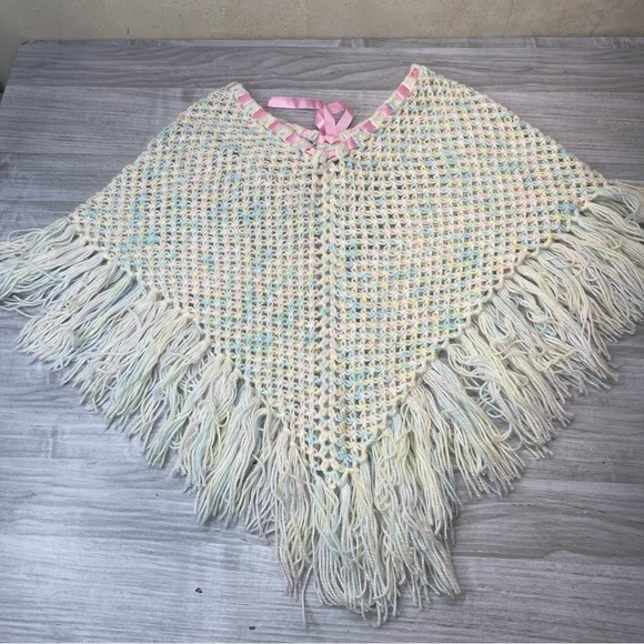 Handmade Little Girl’s Crochet Triangle Shawl Fringe Pancho Pastel w/Pink Ribbon - Picture 5 of 8